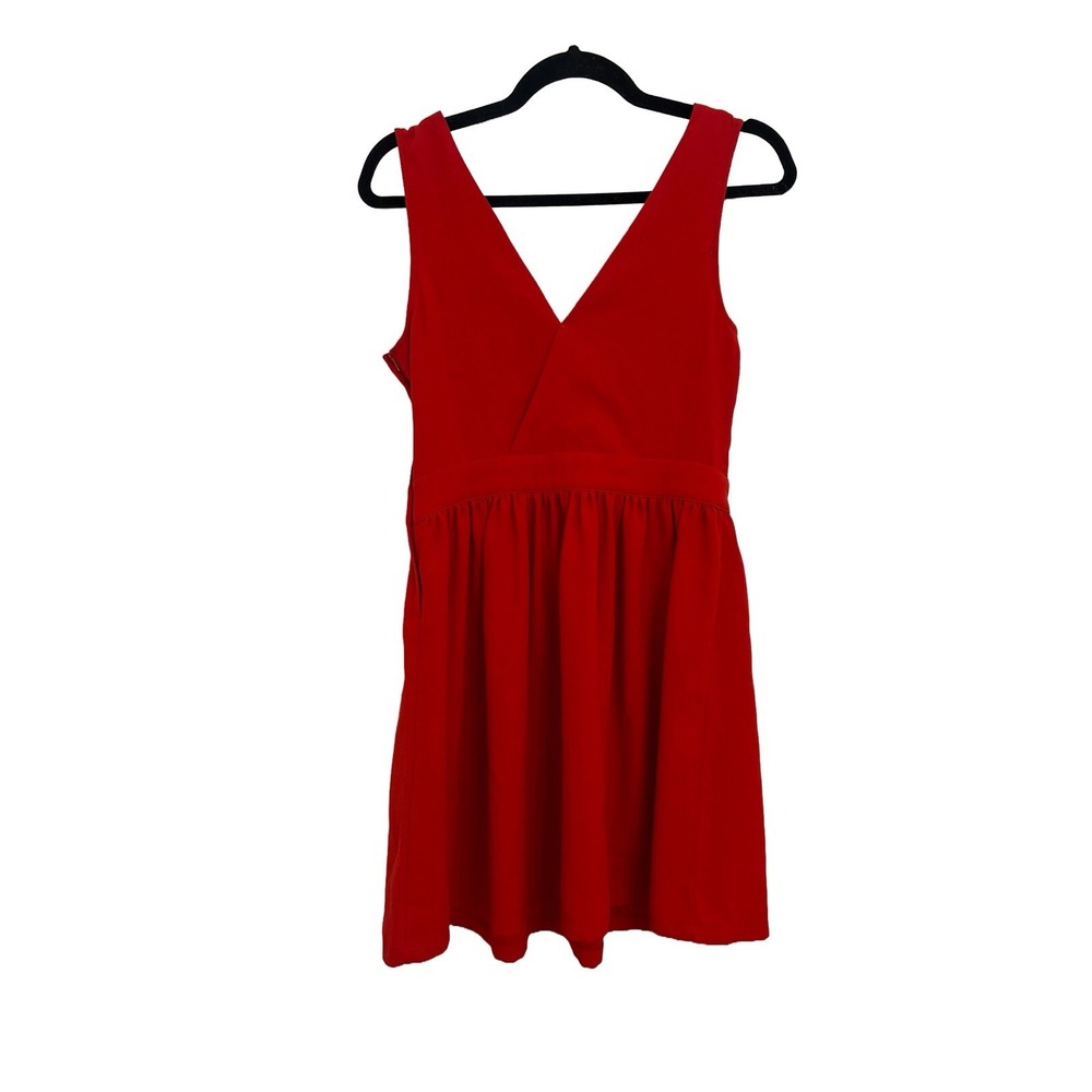 H&M‎ Sleeveless Red V Neck Size 6